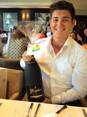 Philipp wins golf turnament for the foundation